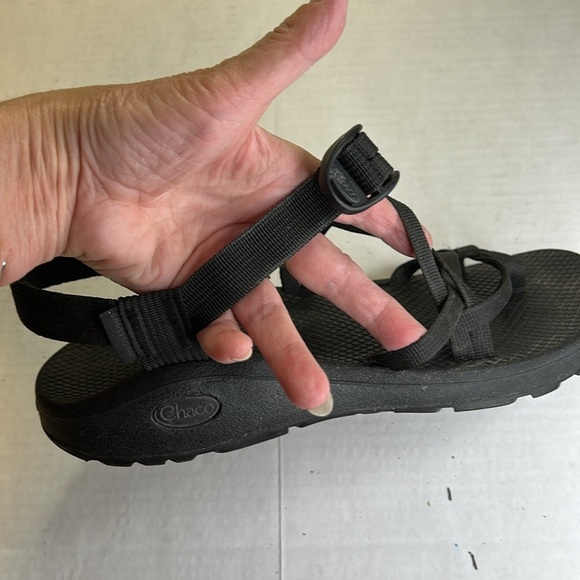 CHACO WOMENS BLACK STRAPPY ADJUSTABLE. STRAPS OUTDOOR SPORTS SANDAL SZ W10 - Picture 11 of 12